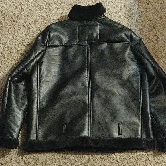 Mark Alan New York Shearling - Picture 10 of 16